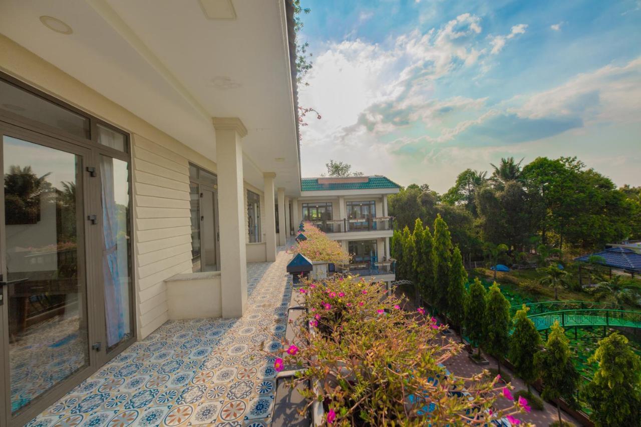 ホテル Khu Nghi Duong Huong Sen - Binh My, Cu Chi ホーチミン市 エクステリア 写真