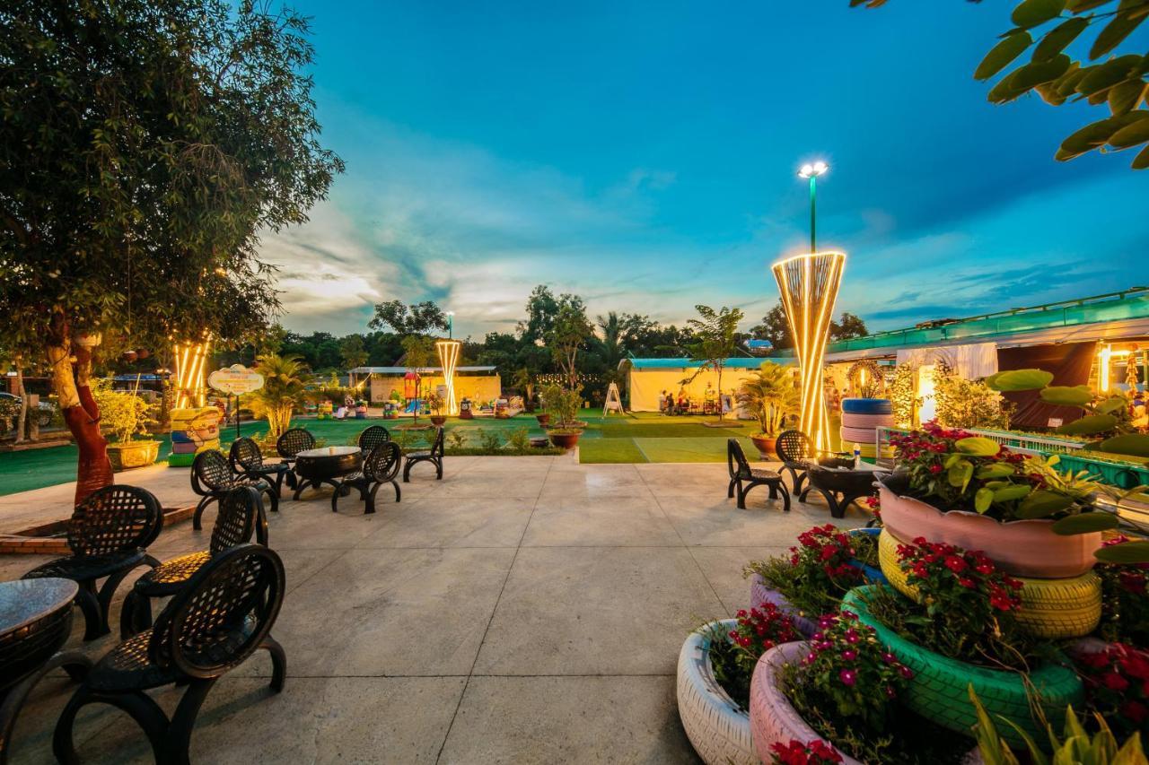 ホテル Khu Nghi Duong Huong Sen - Binh My, Cu Chi ホーチミン市 エクステリア 写真